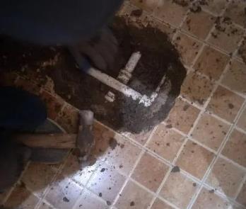 额济纳旗卫生间漏水维修公司为您分享下卫生间渗水如何处理及注意事项